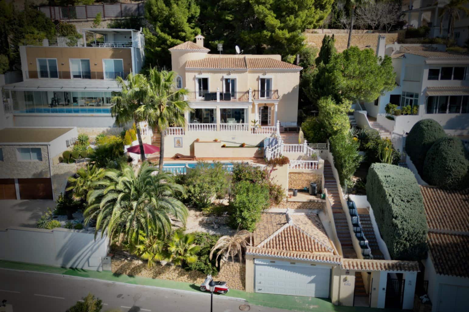3 slaapkamer Villa te koop in Altea met zwembad garage - € 850.000 (Ref: 8572999)