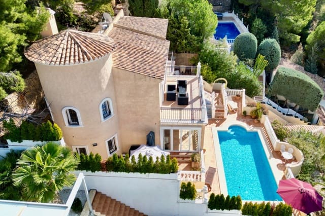 3 slaapkamer Villa te koop in Altea met zwembad garage - € 850.000 (Ref: 8572999)