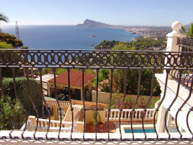 3 slaapkamer Villa te koop in Altea met zwembad garage - € 850.000 (Ref: 8572999)