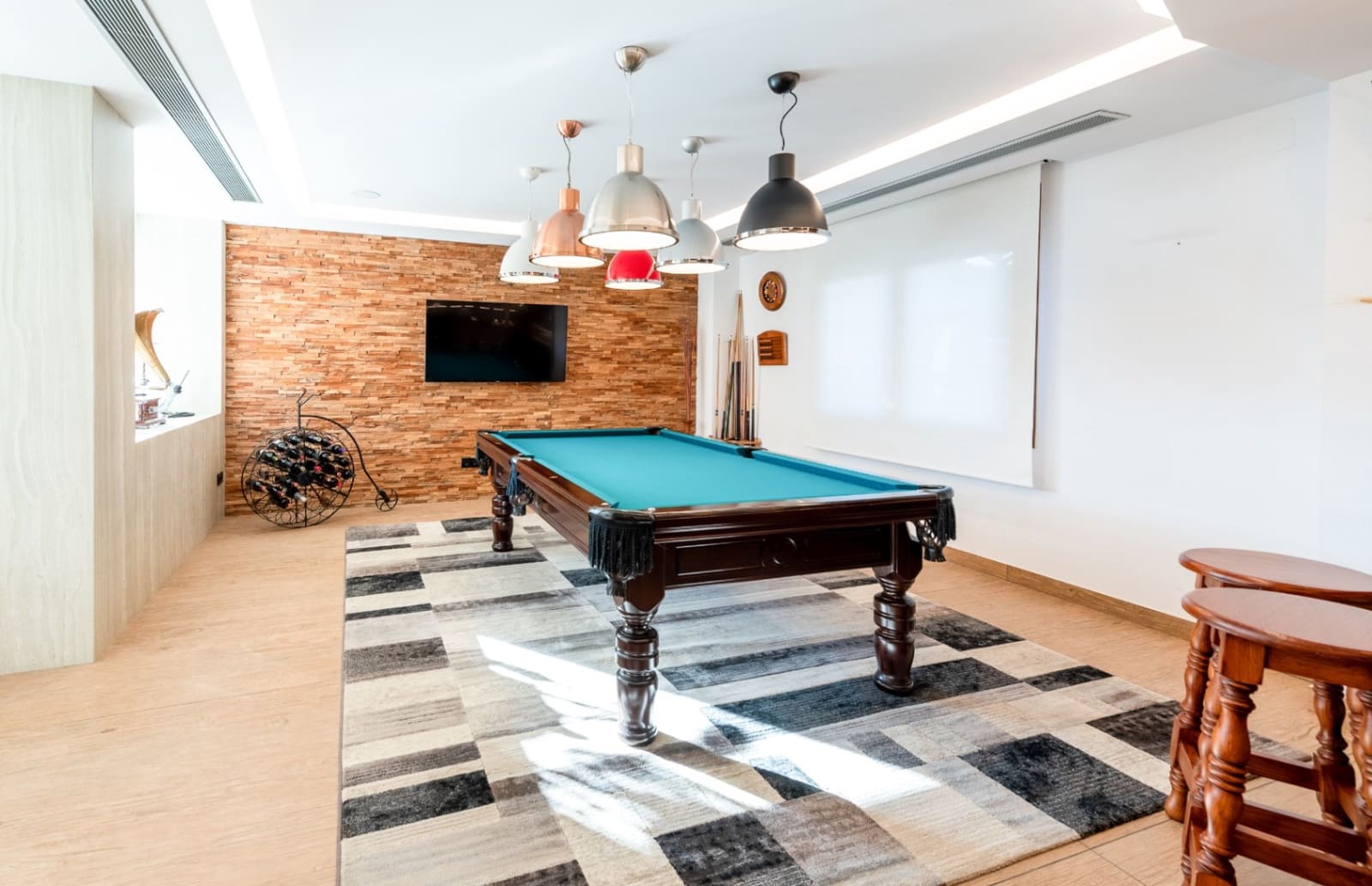 4 bedroom Villa for sale in Calpe / Calp with pool garage - € 2,520,000 (Ref: 8787992)