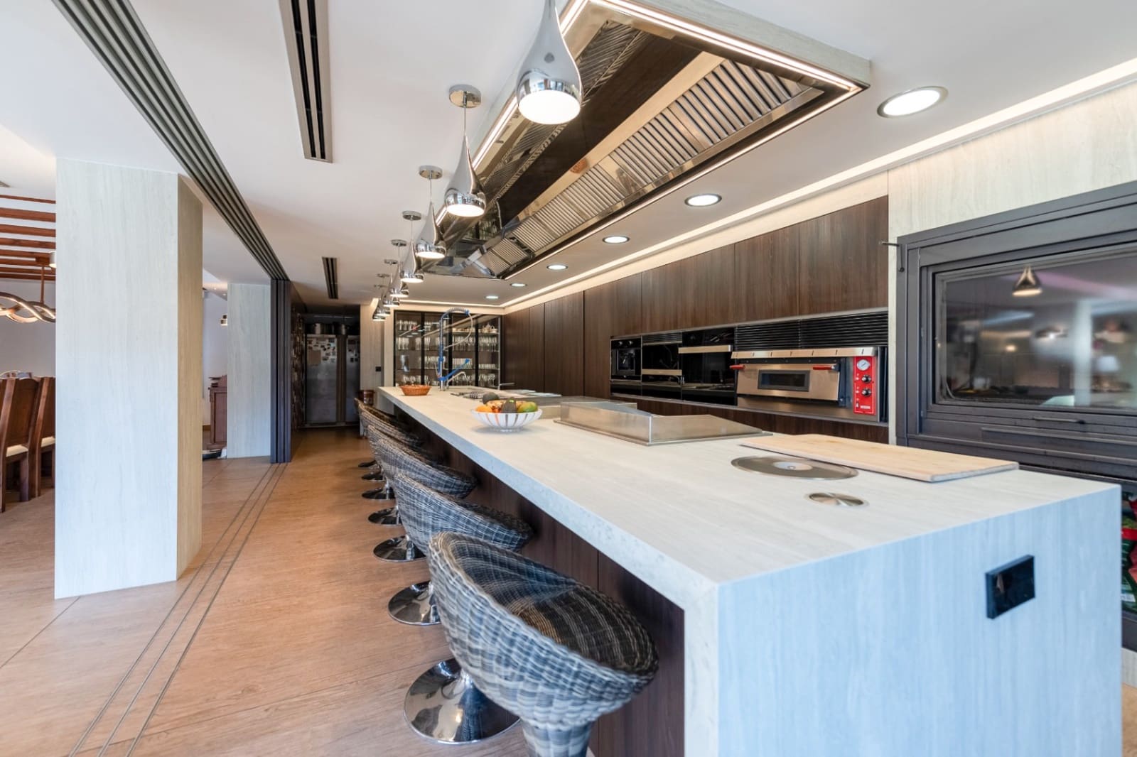 4 bedroom Villa for sale in Calpe / Calp with pool garage - € 2,520,000 (Ref: 8787992)