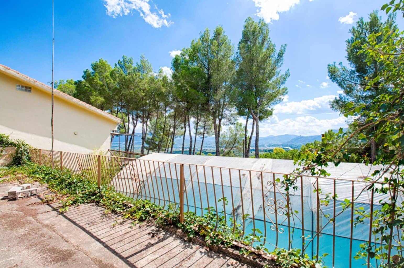 4 soveværelse Finca/Landehus til salg i Turballos med swimmingpool - € 590.000 (Ref: 8891444)