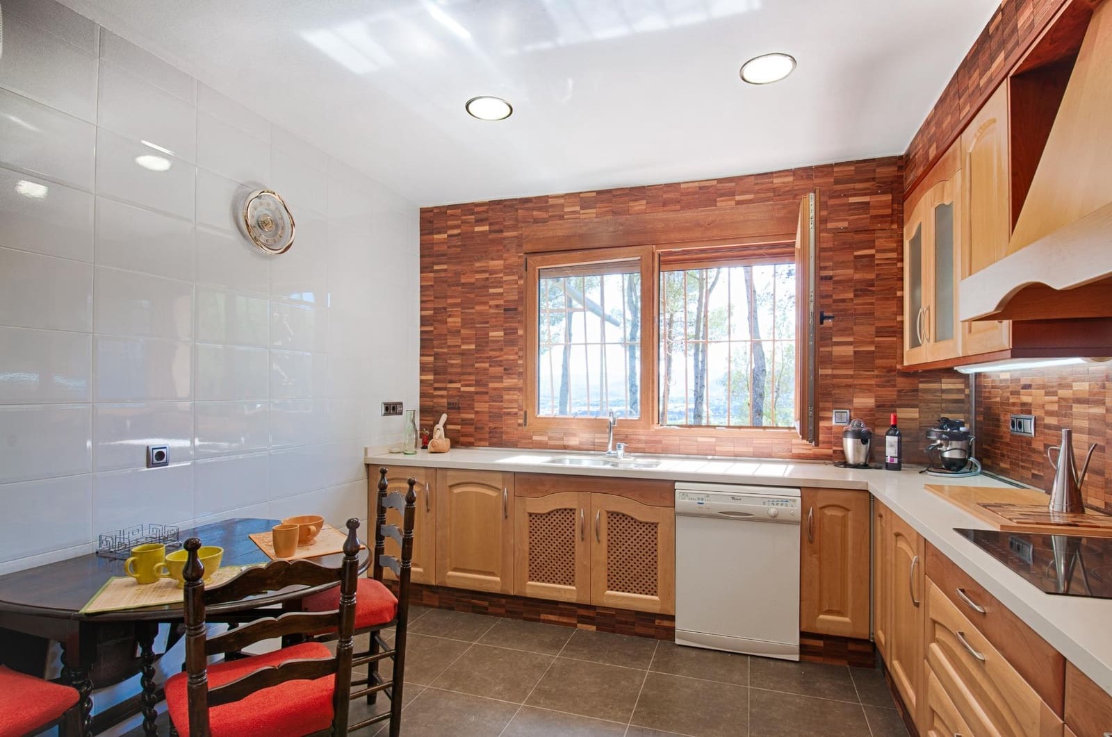 4 soveværelse Finca/Landehus til salg i Turballos med swimmingpool - € 590.000 (Ref: 8891444)