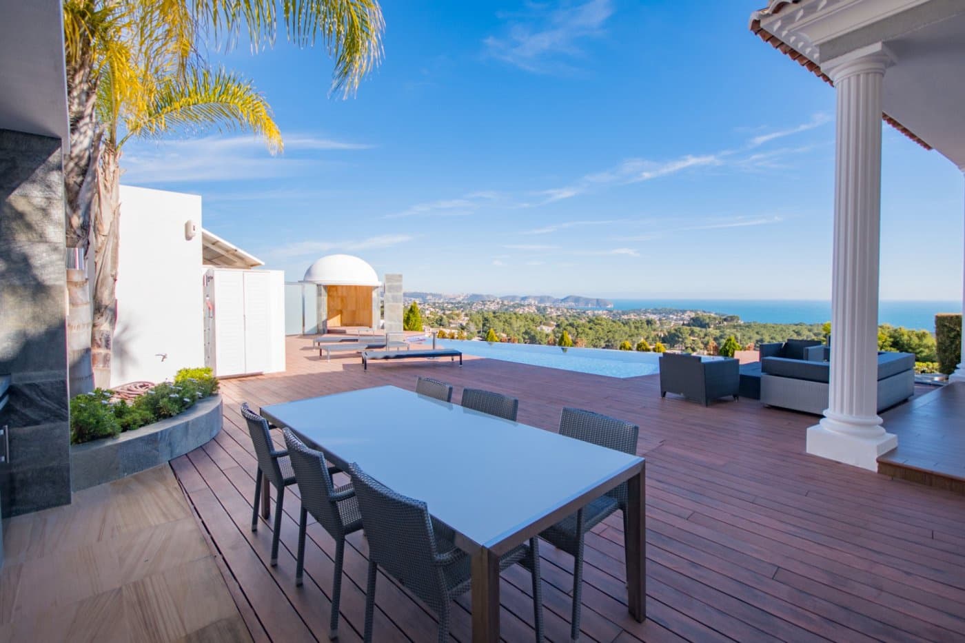 4 bedroom Villa for sale in Benissa with pool - € 1,800,000 (Ref: 8989970)