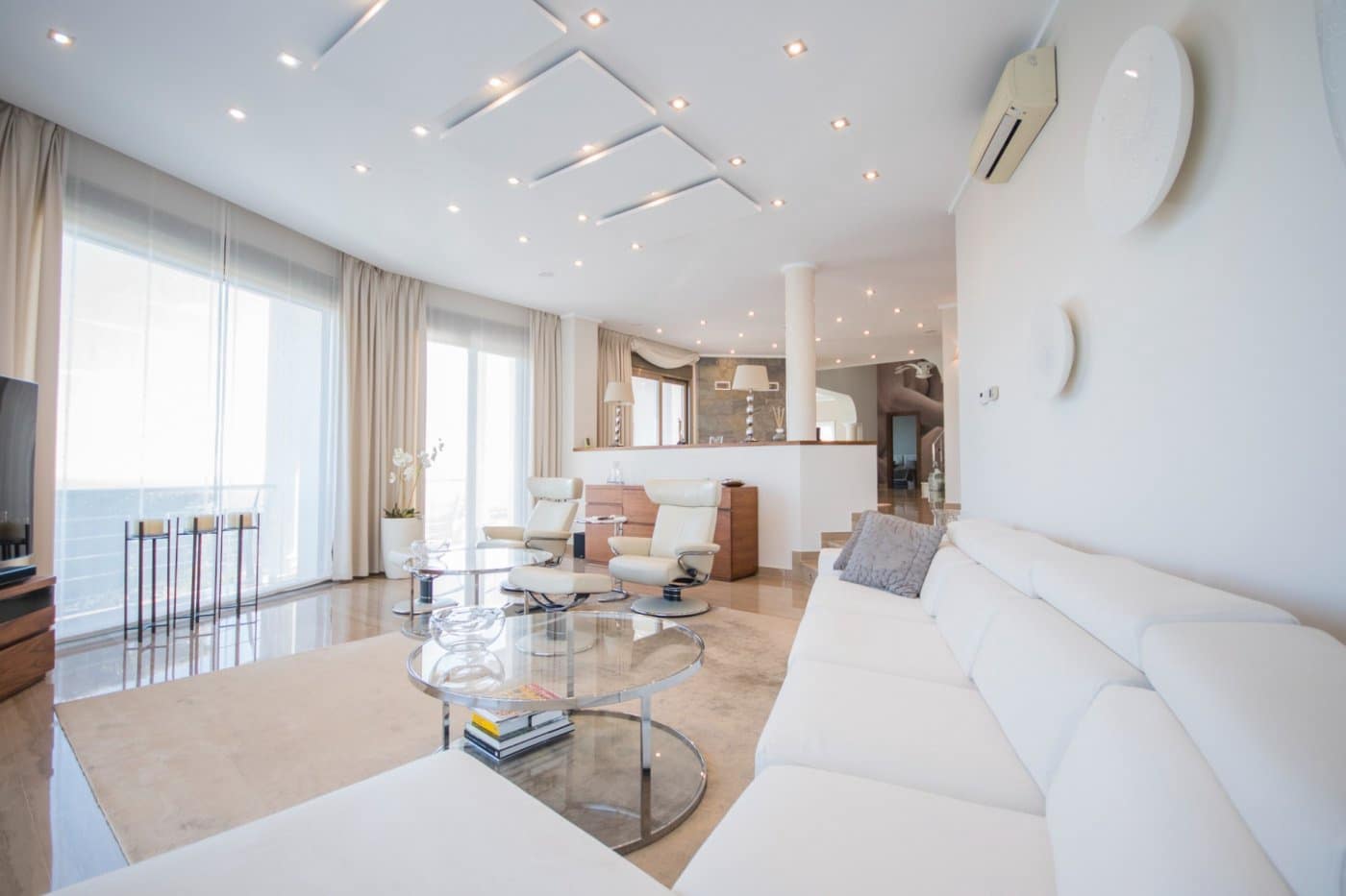 4 bedroom Villa for sale in Benissa with pool - € 1,800,000 (Ref: 8989970)