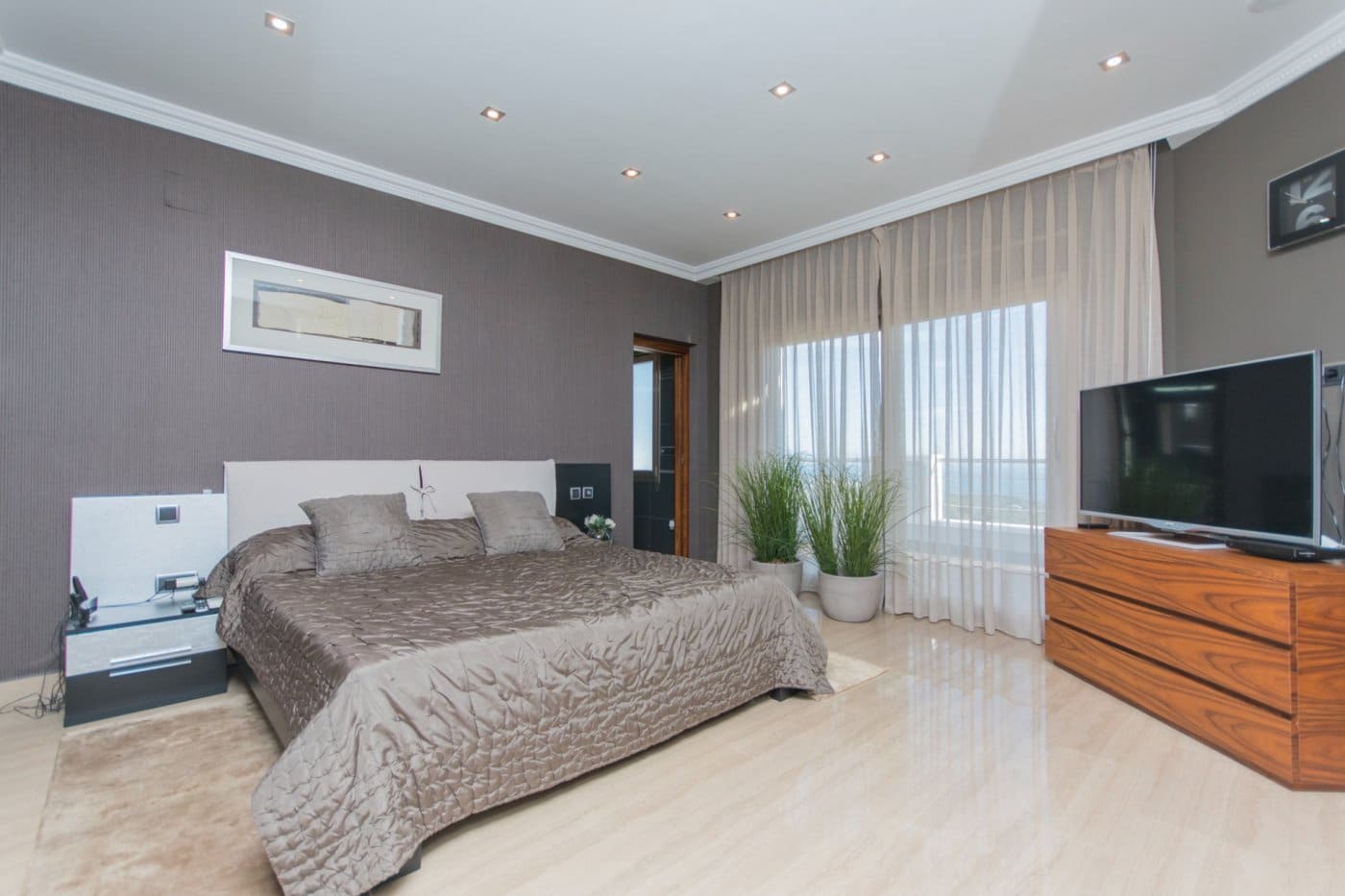 4 bedroom Villa for sale in Benissa with pool - € 1,800,000 (Ref: 8989970)