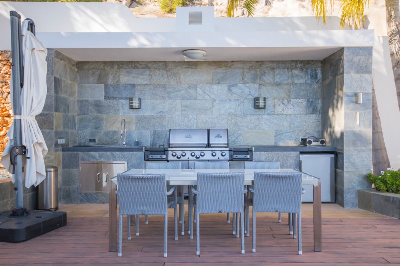 4 bedroom Villa for sale in Benissa with pool - € 1,800,000 (Ref: 8989970)