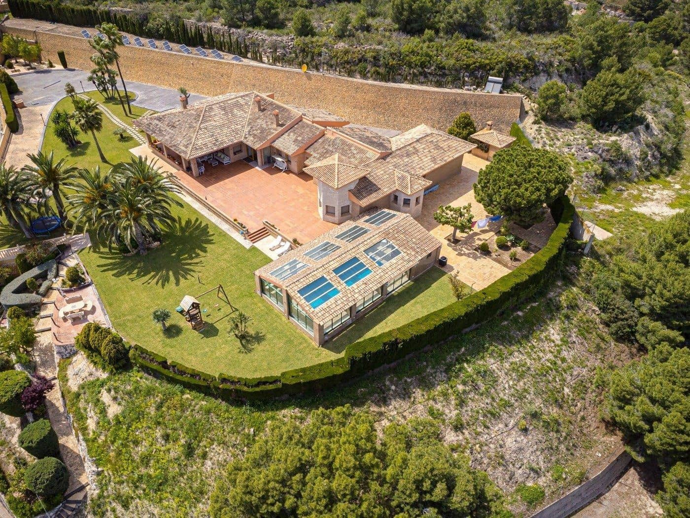 5 quarto Moradia para venda em Calpe / Calp com piscina garagem - 2 200 000 € (Ref: 9003895)