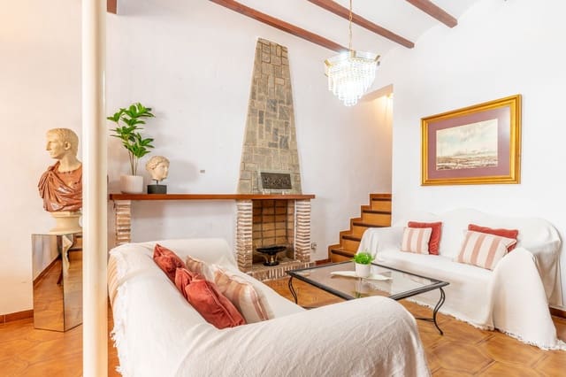 3 soverom Hus til salgs i Teulada Pueblo, Teulada-Moraira - € 239 000 (Ref: 9012957)