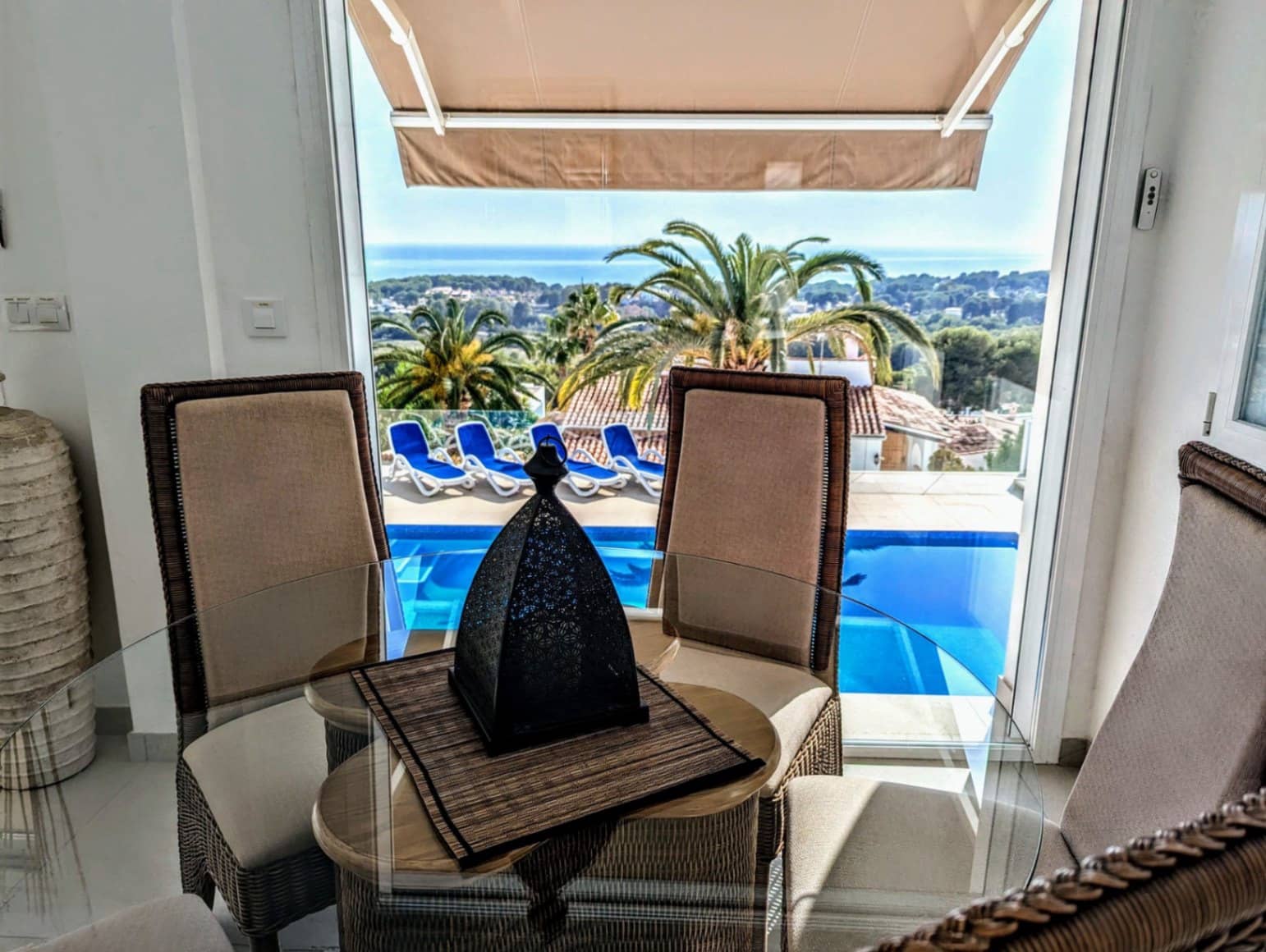 5 bedroom Villa for sale in Moraira with pool garage - € 1,895,000 (Ref: 9013231)