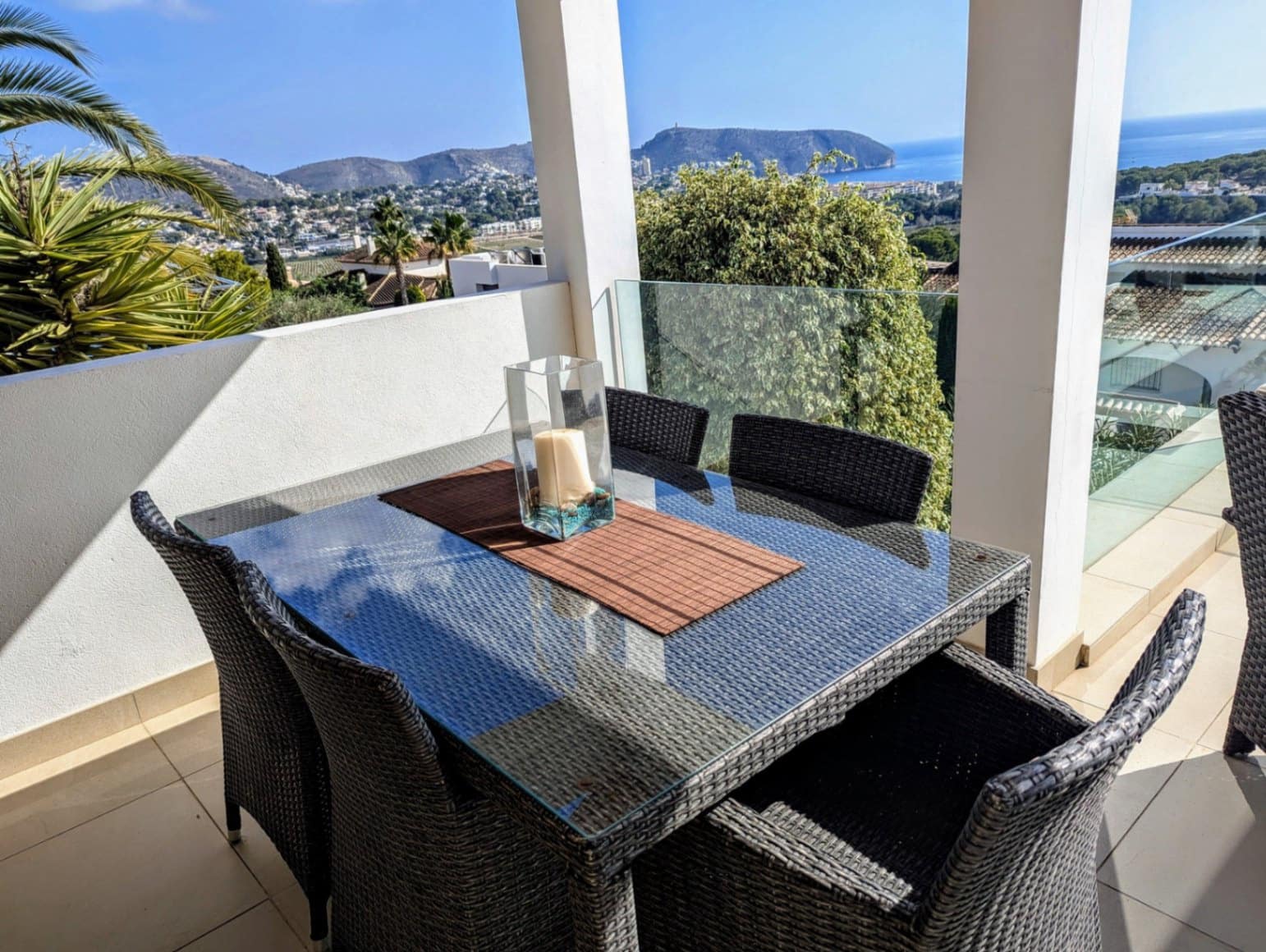 5 bedroom Villa for sale in Moraira with pool garage - € 1,895,000 (Ref: 9013231)