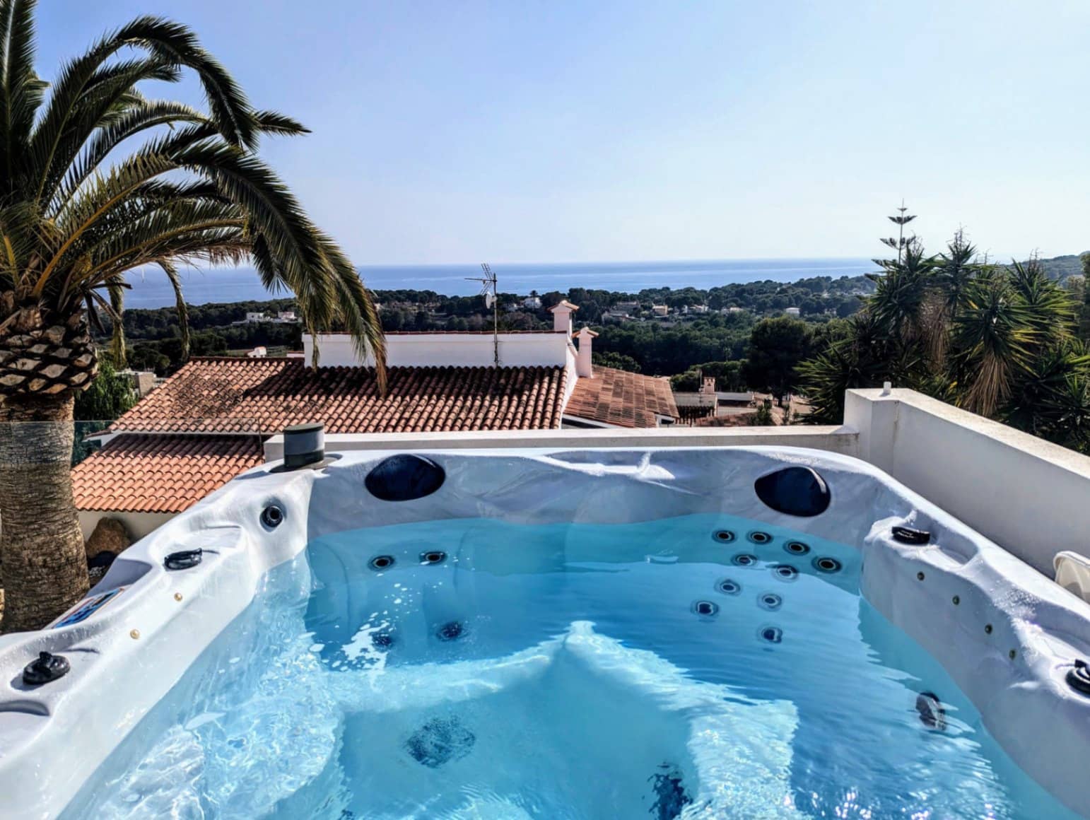 5 bedroom Villa for sale in Moraira with pool garage - € 1,895,000 (Ref: 9013231)