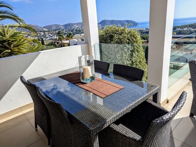 Chalet de 5 habitaciones en Moraira, Teulada-Moraira en venta con piscina garaje - 1.895.000 € (Ref: 9013231)