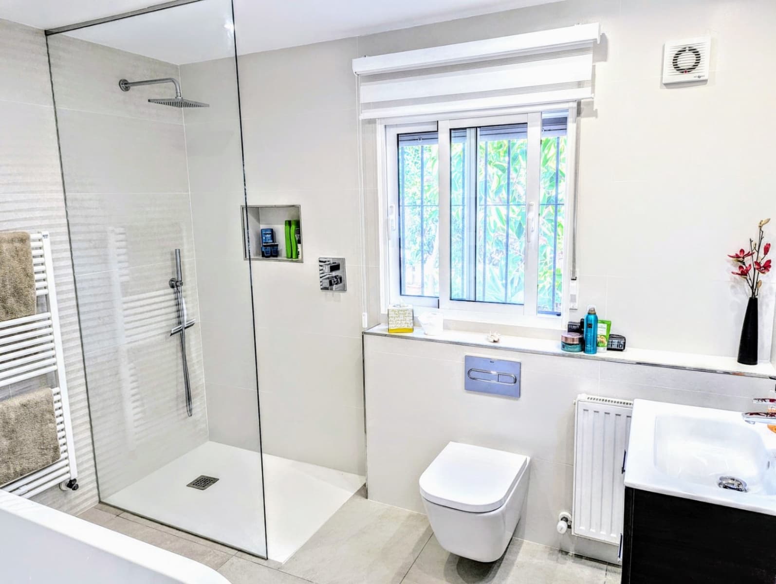 5 bedroom Villa for sale in Moraira with pool garage - € 1,895,000 (Ref: 9013231)