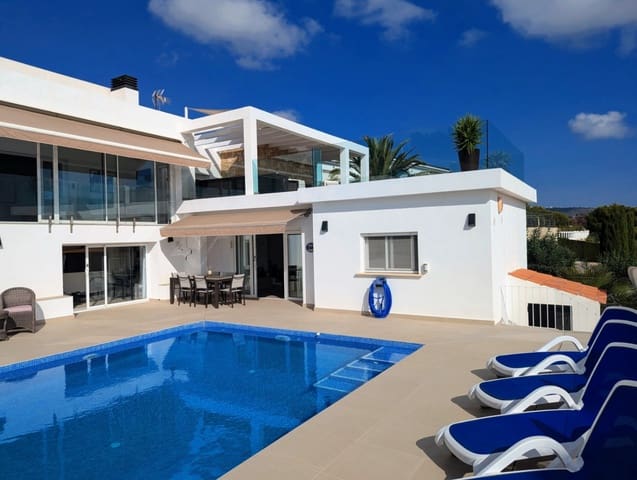 Chalet de 5 habitaciones en Moraira, Teulada-Moraira en venta con piscina garaje - 1.895.000 € (Ref: 9013231)