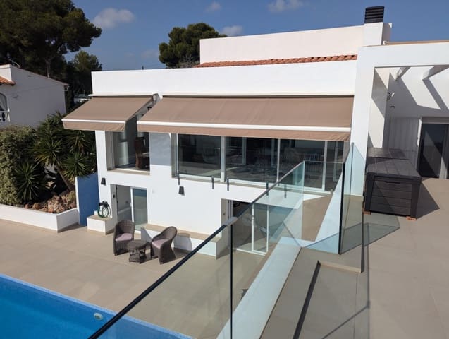 Chalet de 5 habitaciones en Moraira, Teulada-Moraira en venta con piscina garaje - 1.895.000 € (Ref: 9013231)
