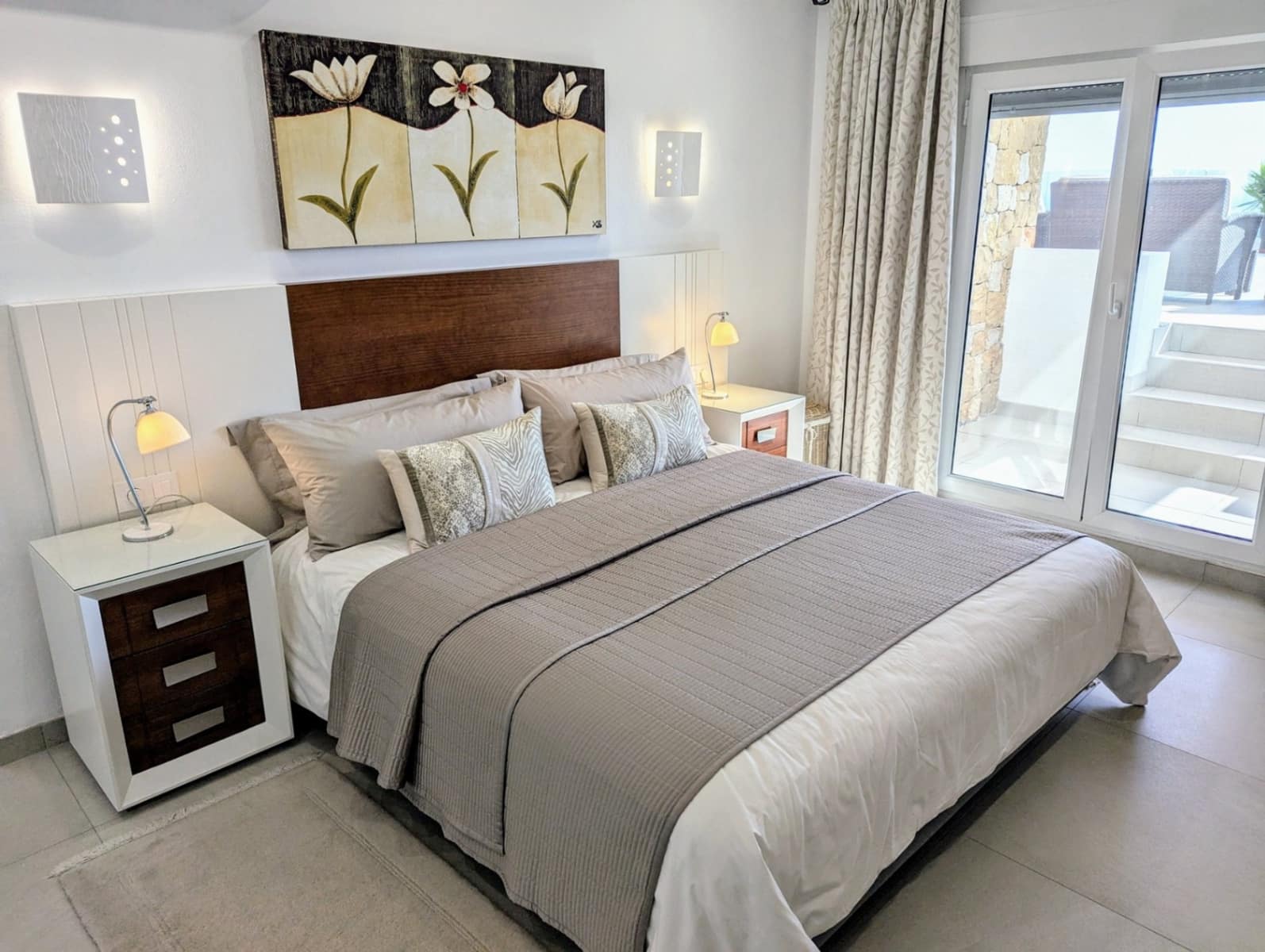 5 bedroom Villa for sale in Moraira with pool garage - € 1,895,000 (Ref: 9013231)