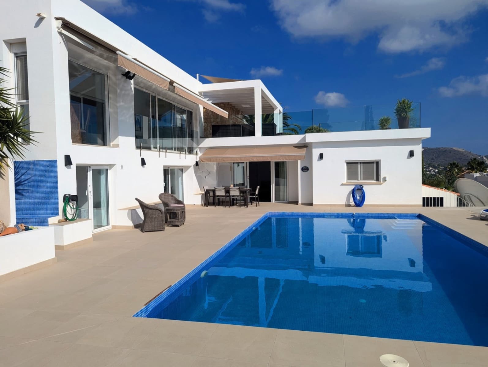 5 bedroom Villa for sale in Moraira with pool garage - € 1,895,000 (Ref: 9013231)