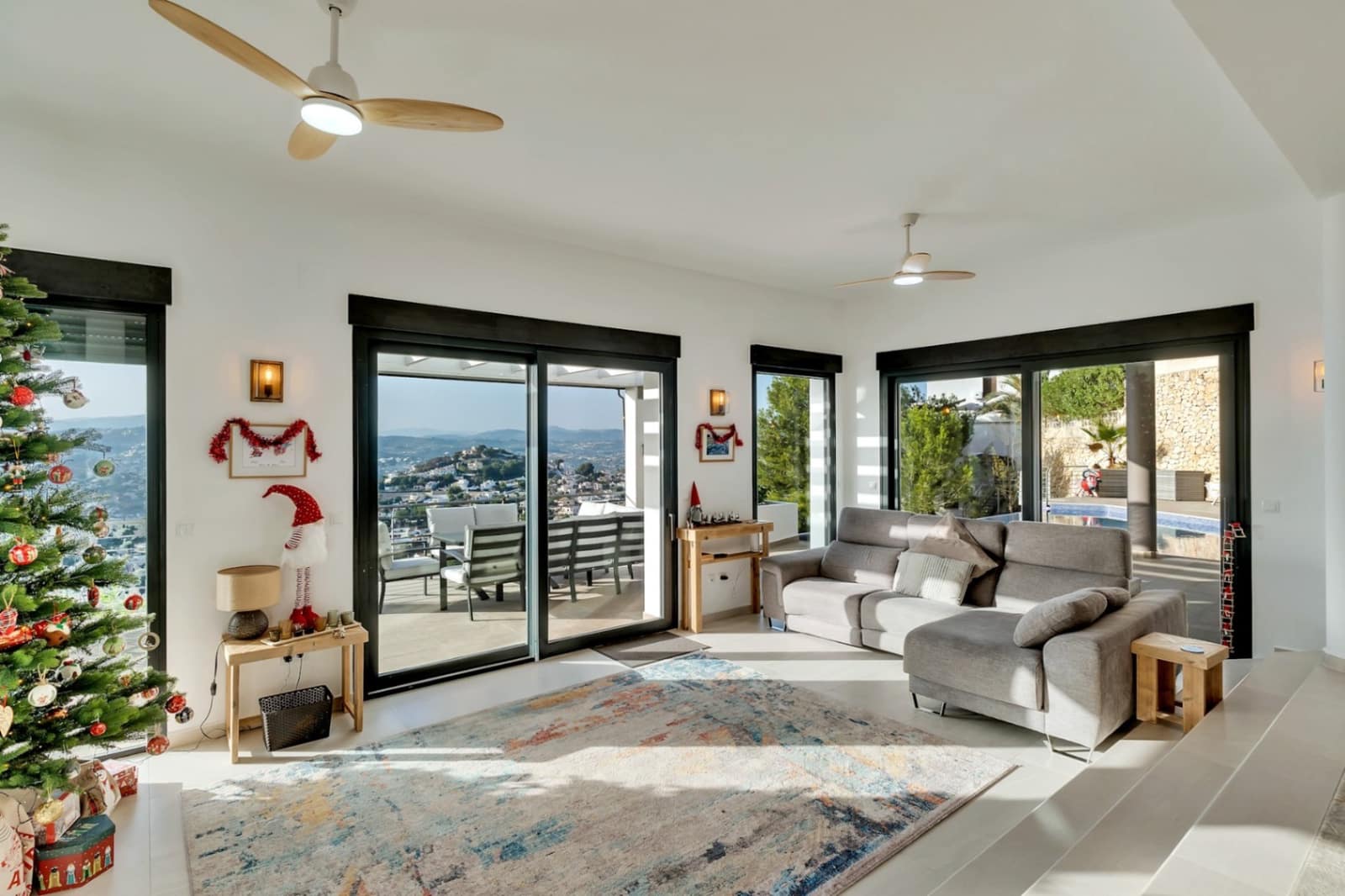 4 slaapkamer Villa te koop in Moraira met zwembad garage - € 1.900.000 (Ref: 9013232)