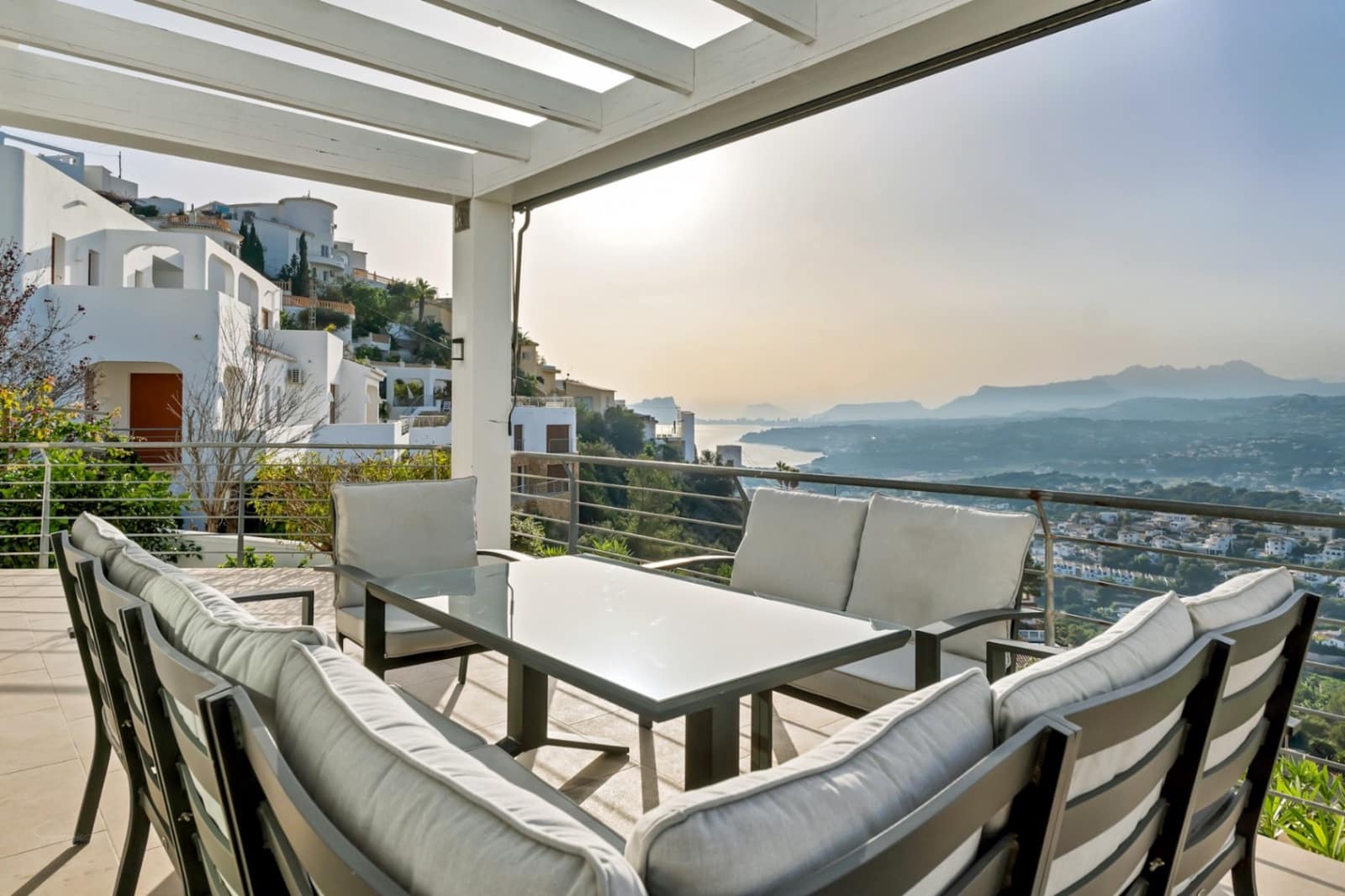 4 slaapkamer Villa te koop in Moraira met zwembad garage - € 1.900.000 (Ref: 9013232)