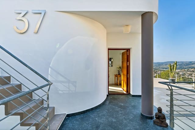 4 slaapkamer Villa te koop in Moraira, Teulada-Moraira met zwembad garage - € 1.900.000 (Ref: 9013232)