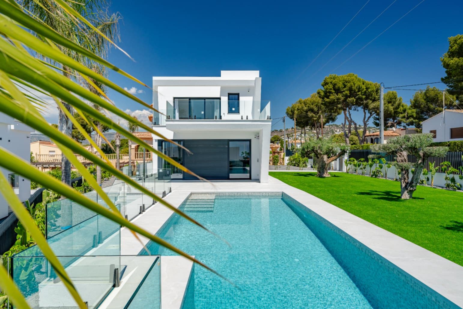 4 bedroom Villa for sale in Calpe / Calp with pool garage - € 1,520,000 (Ref: 9043944)