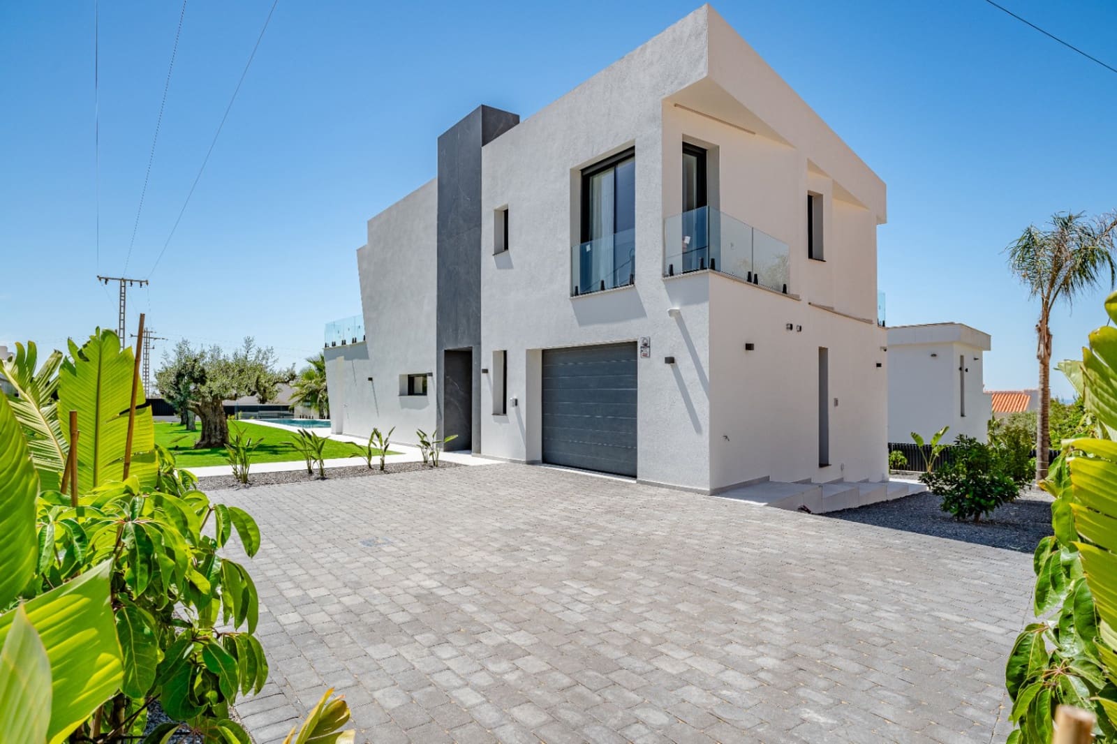 4 bedroom Villa for sale in Calpe / Calp with pool garage - € 1,520,000 (Ref: 9043944)