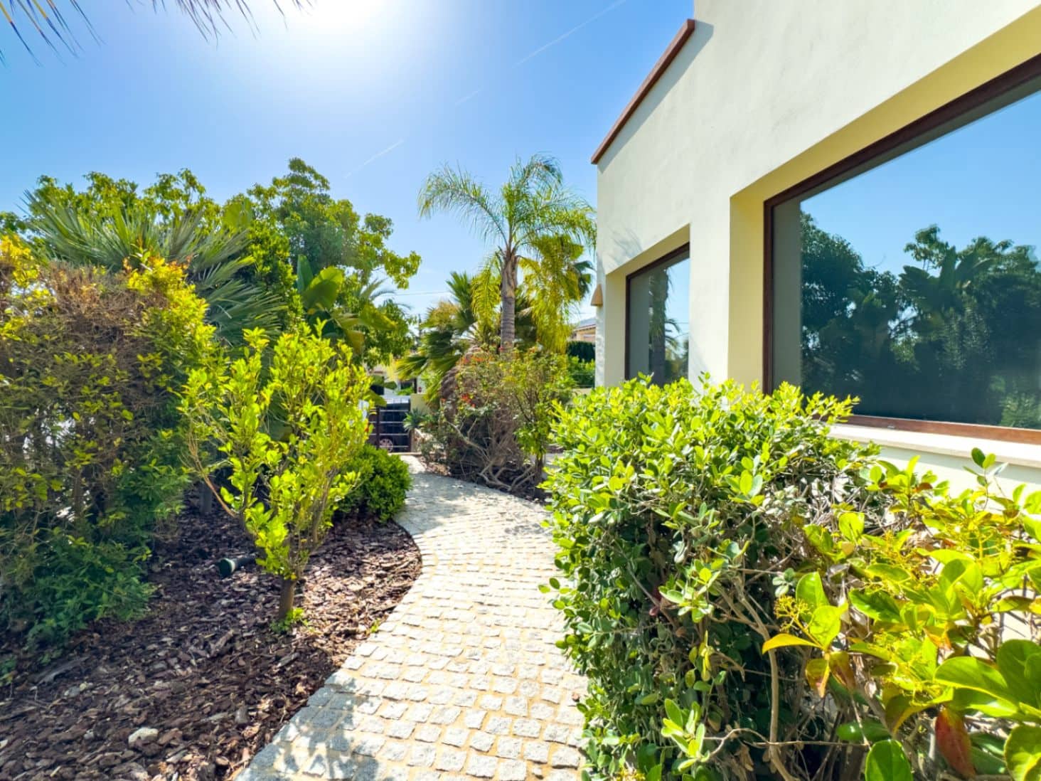 4 slaapkamer Villa te koop in Albir met zwembad garage - € 995.000 (Ref: 9076682)