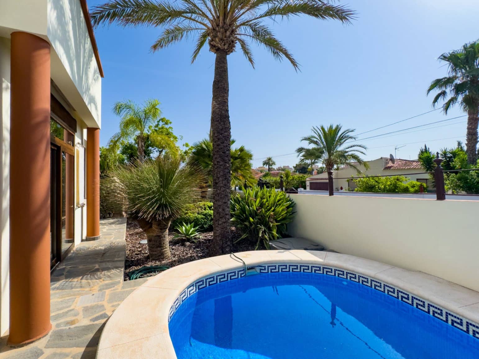 4 slaapkamer Villa te koop in Albir met zwembad garage - € 995.000 (Ref: 9076682)