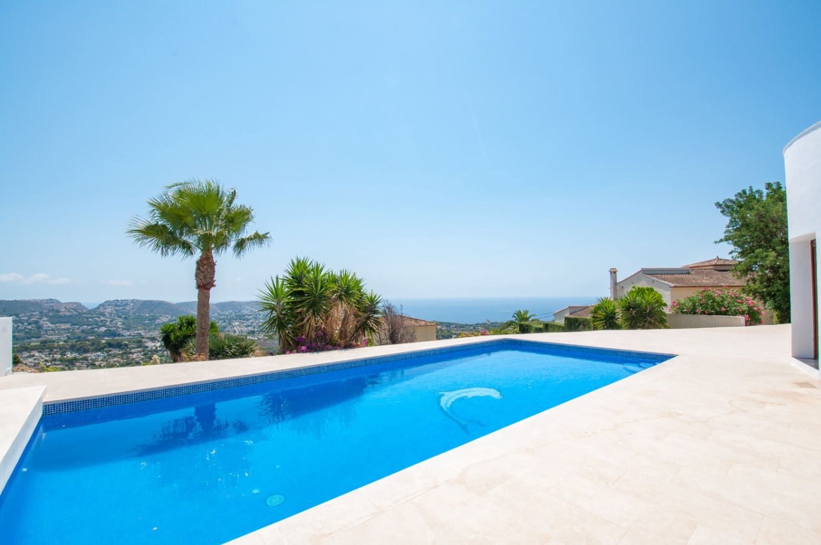 5 bedroom Villa for sale in Moraira with garage - € 1,400,000 (Ref: 9128789)