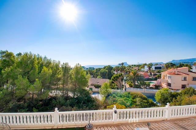 Chalet de 5 habitaciones en Moraira, Teulada-Moraira en venta con piscina garaje - 2.450.000 € (Ref: 9170196)