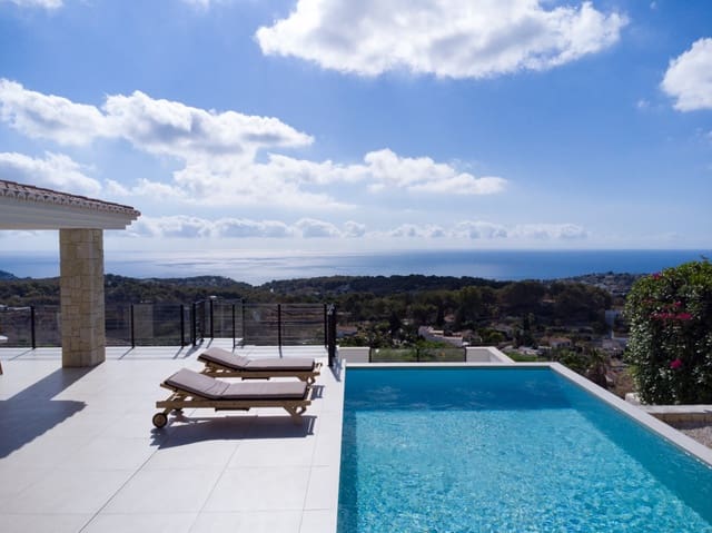 3 slaapkamer Villa te koop in Benissa met zwembad garage - € 2.600.000 (Ref: 9175319)