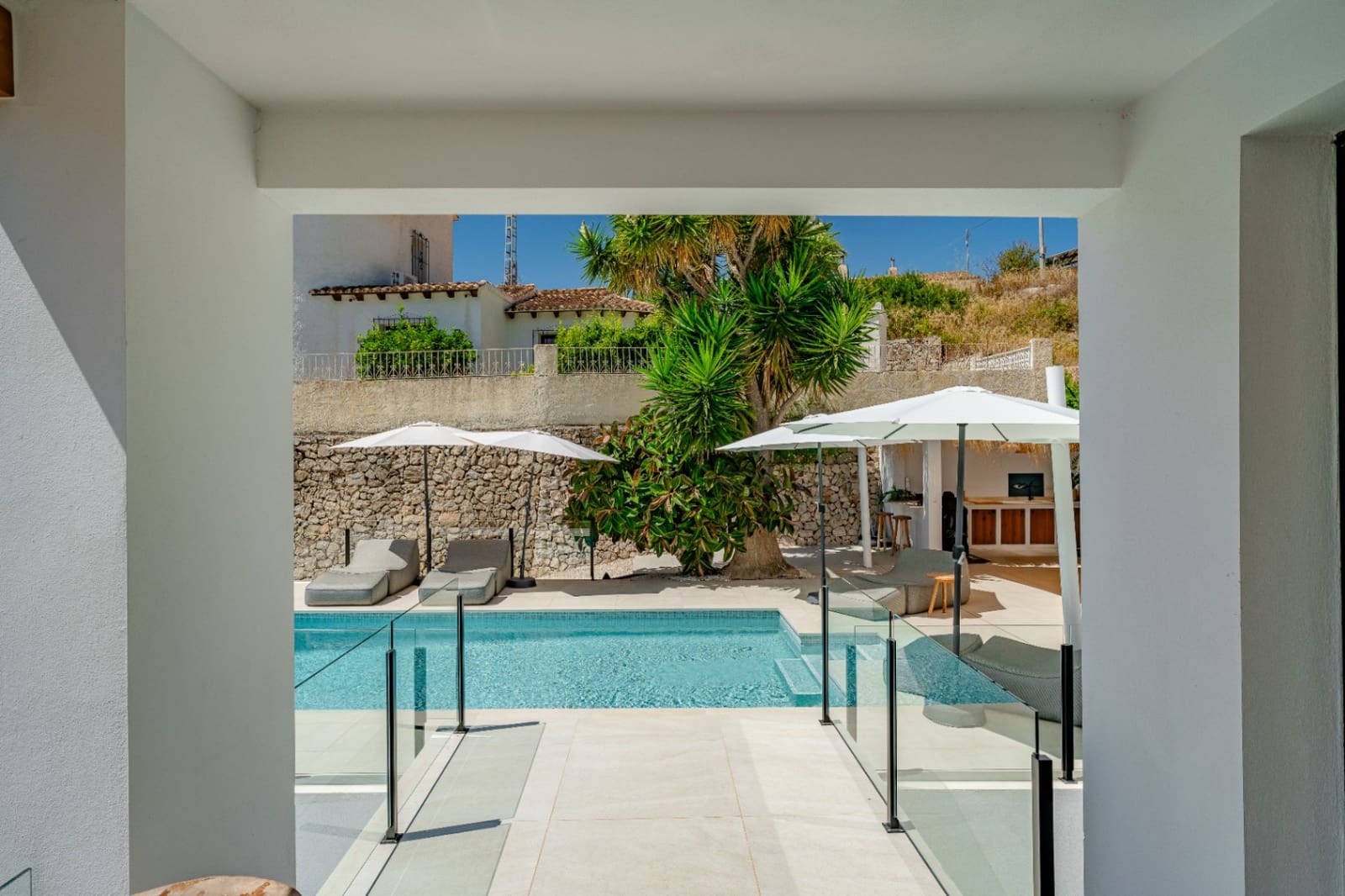 4 quarto Moradia para venda em Benissa com piscina garagem - 1 950 000 € (Ref: 9181495)