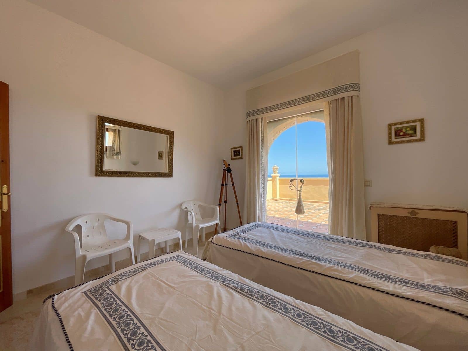 4 bedroom Villa for sale in Teulada with pool garage - € 899,000 (Ref: 9181872)