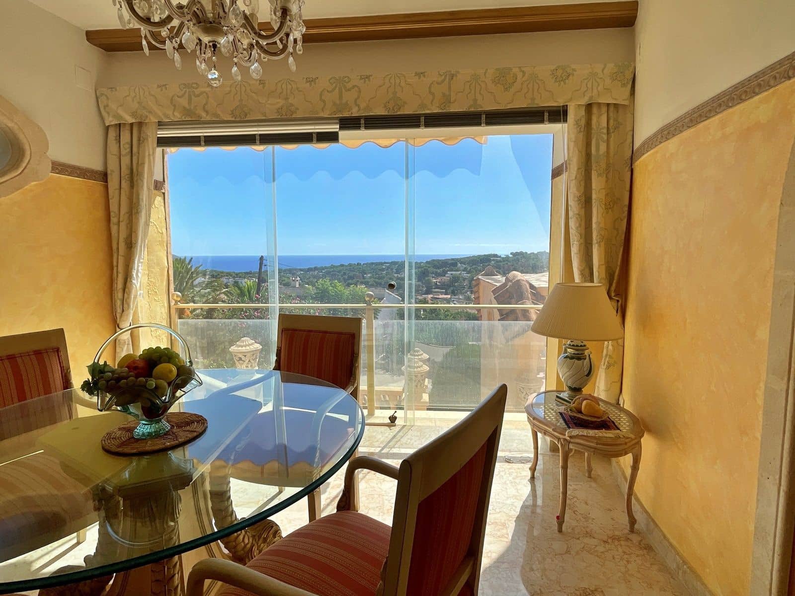 4 bedroom Villa for sale in Teulada with pool garage - € 899,000 (Ref: 9181872)