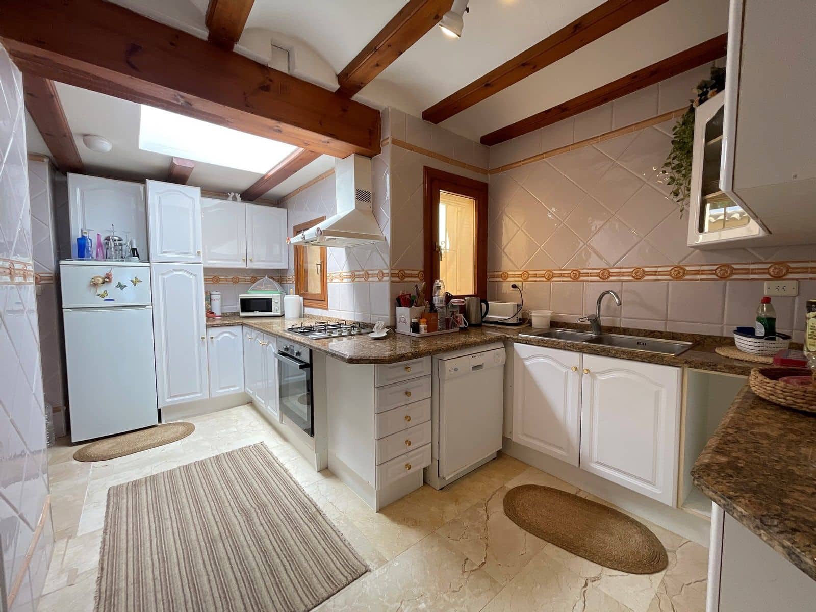 4 bedroom Villa for sale in Teulada with pool garage - € 899,000 (Ref: 9181872)