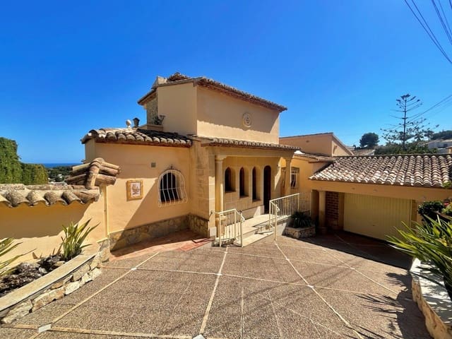 4 quarto Moradia para venda em Teulada Pueblo, Teulada-Moraira com piscina garagem - 899 000 € (Ref: 9181872)