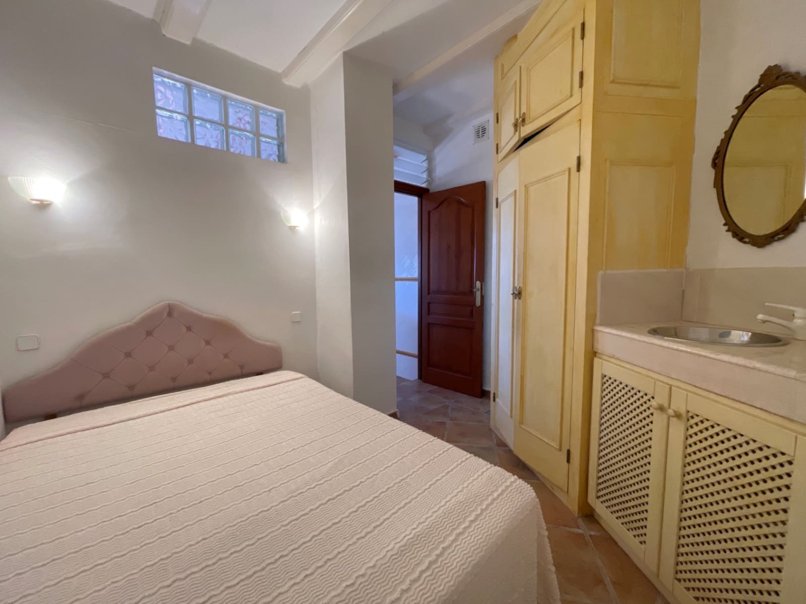 4 bedroom Villa for sale in Teulada with pool garage - € 899,000 (Ref: 9181872)