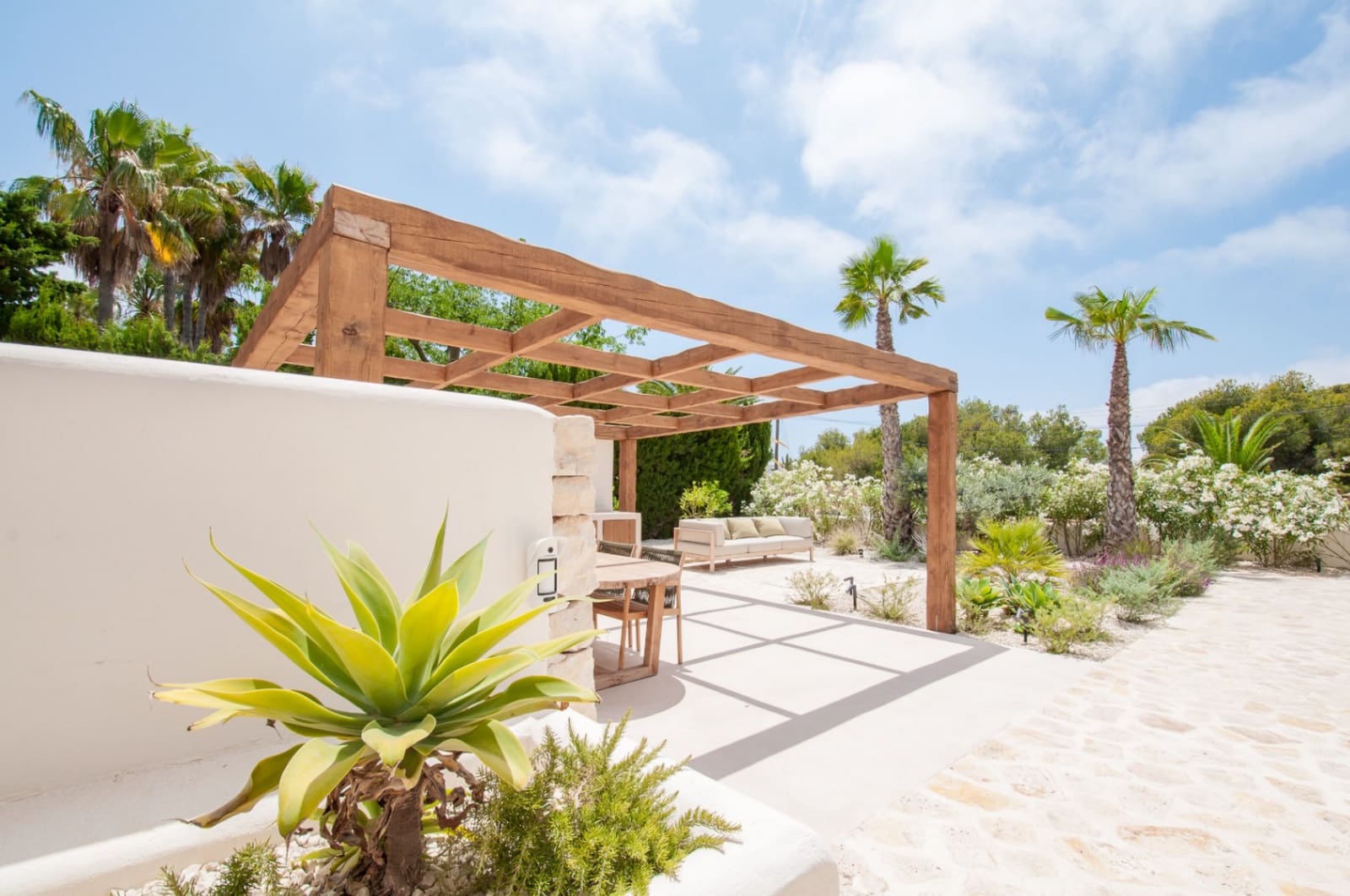 5 bedroom Villa for sale in Benissa with pool garage - € 2,795,000 (Ref: 9185922)