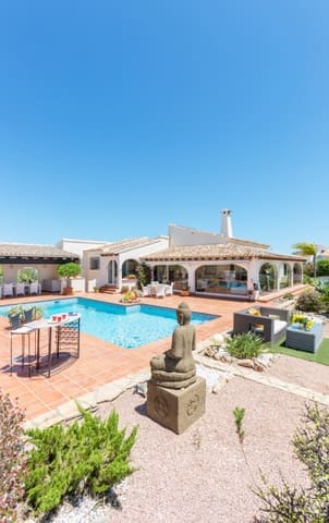 4 slaapkamer Villa te koop in Moraira, Teulada-Moraira met zwembad garage - € 2.495.000 (Ref: 9185923)