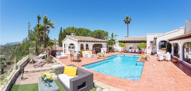 4 slaapkamer Villa te koop in Moraira, Teulada-Moraira met zwembad garage - € 2.495.000 (Ref: 9185923)