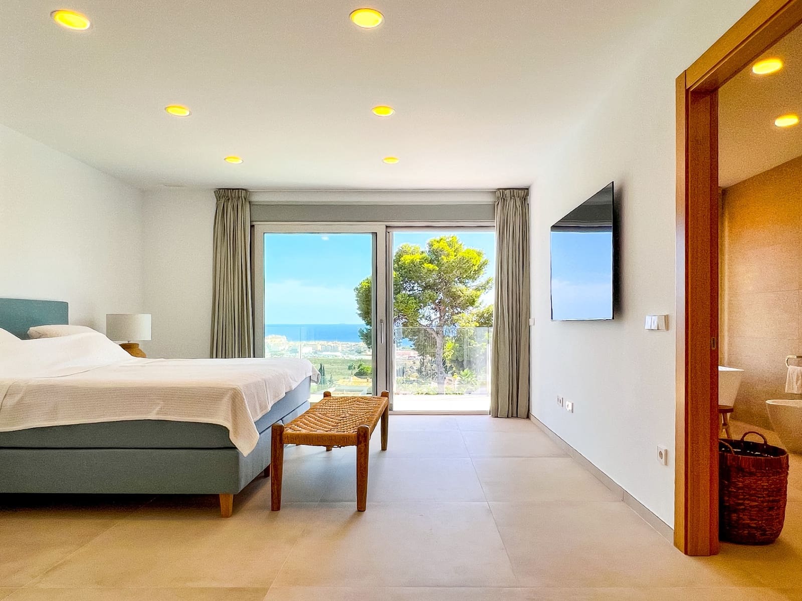 Chalet de 4 habitaciones en Moraira en venta con piscina garaje - 1.990.000 € (Ref: 9249069)