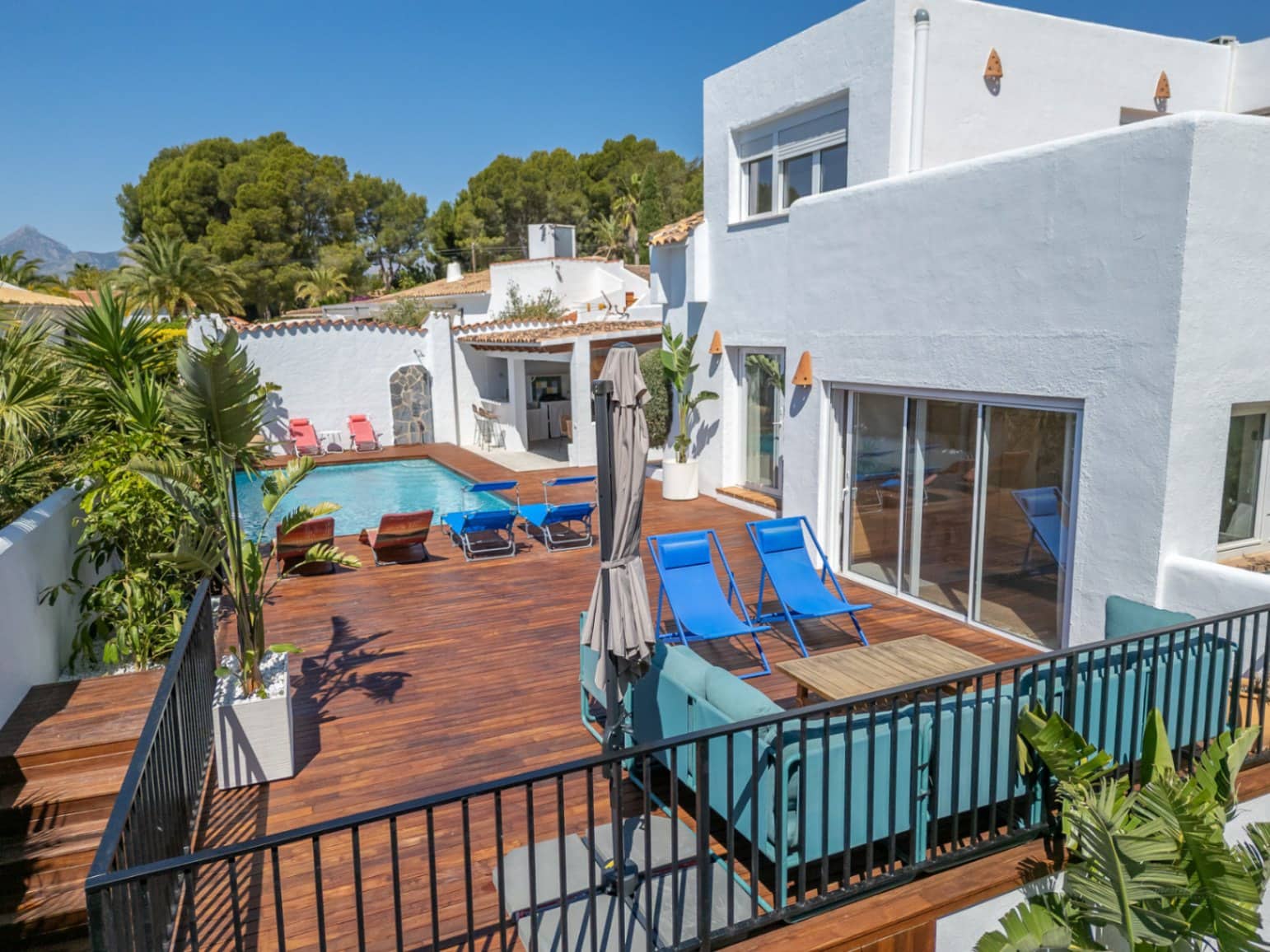 2 bedroom Villa for sale in Altea with pool garage - € 775,000 (Ref: 9311996)