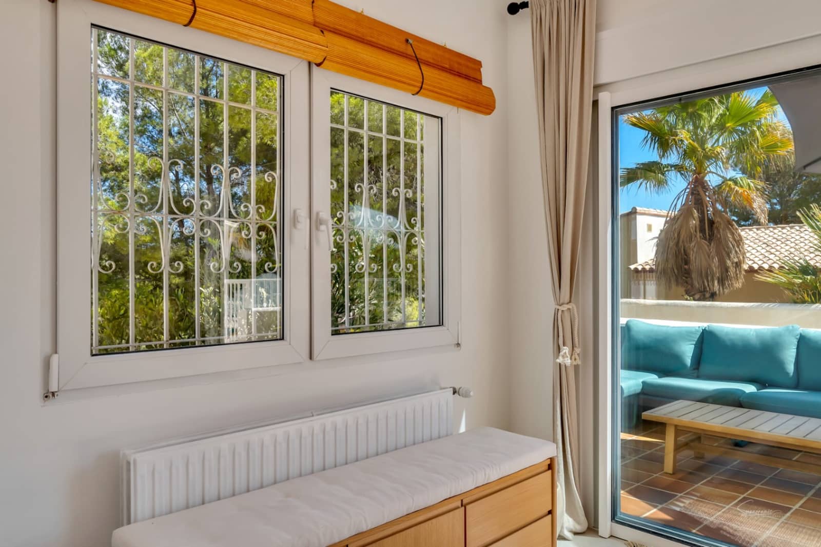 2 bedroom Villa for sale in Altea with pool garage - € 775,000 (Ref: 9311996)