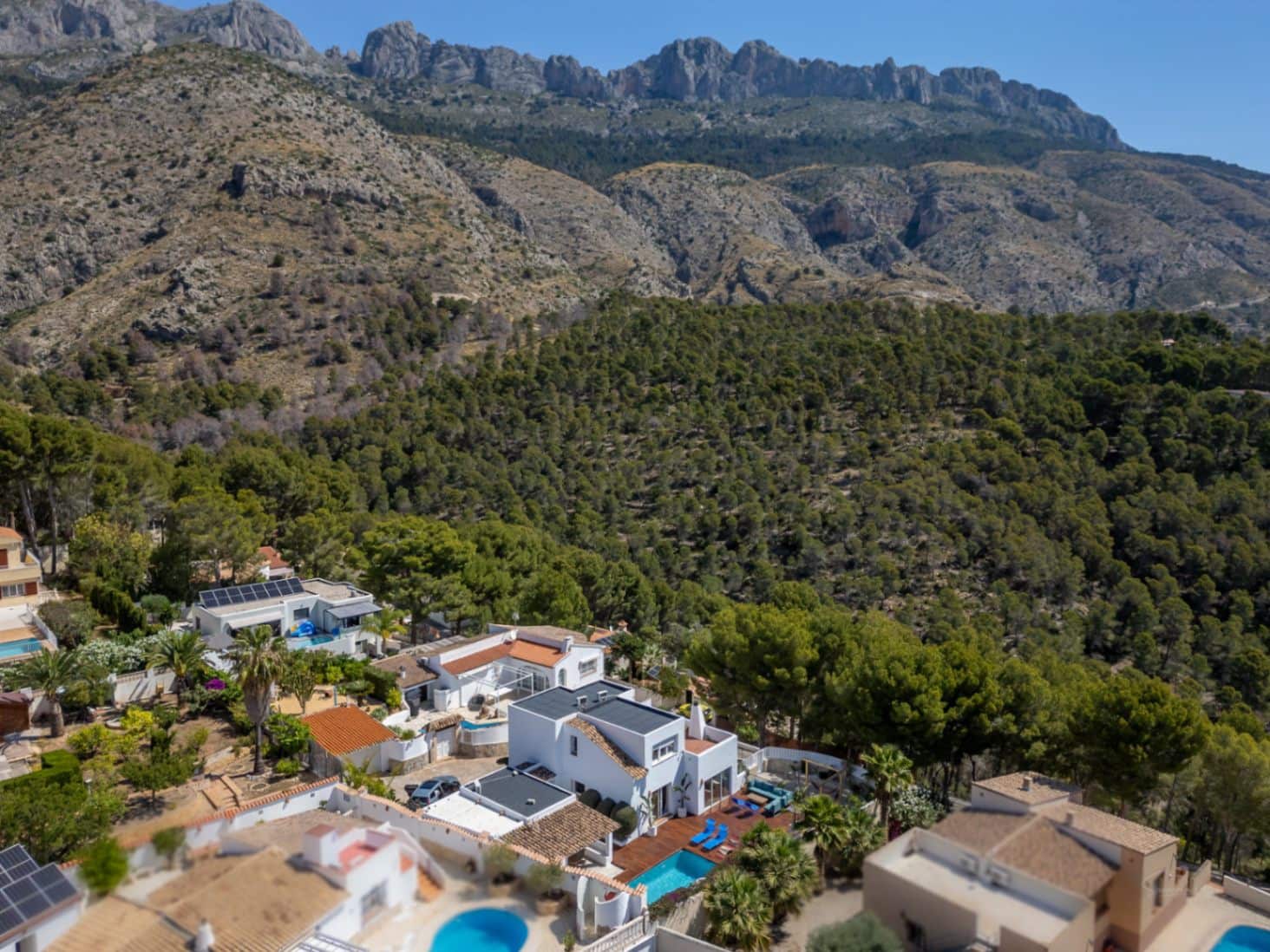 2 bedroom Villa for sale in Altea with pool garage - € 775,000 (Ref: 9311996)