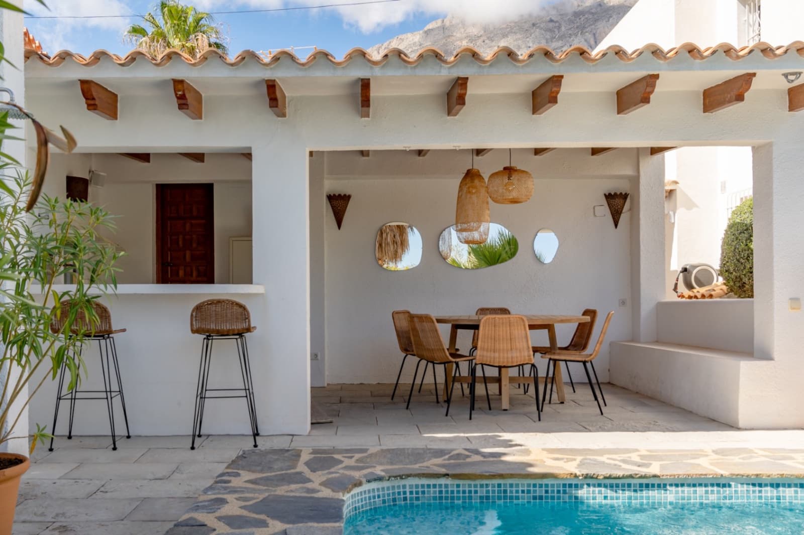 2 bedroom Villa for sale in Altea with pool garage - € 775,000 (Ref: 9311996)