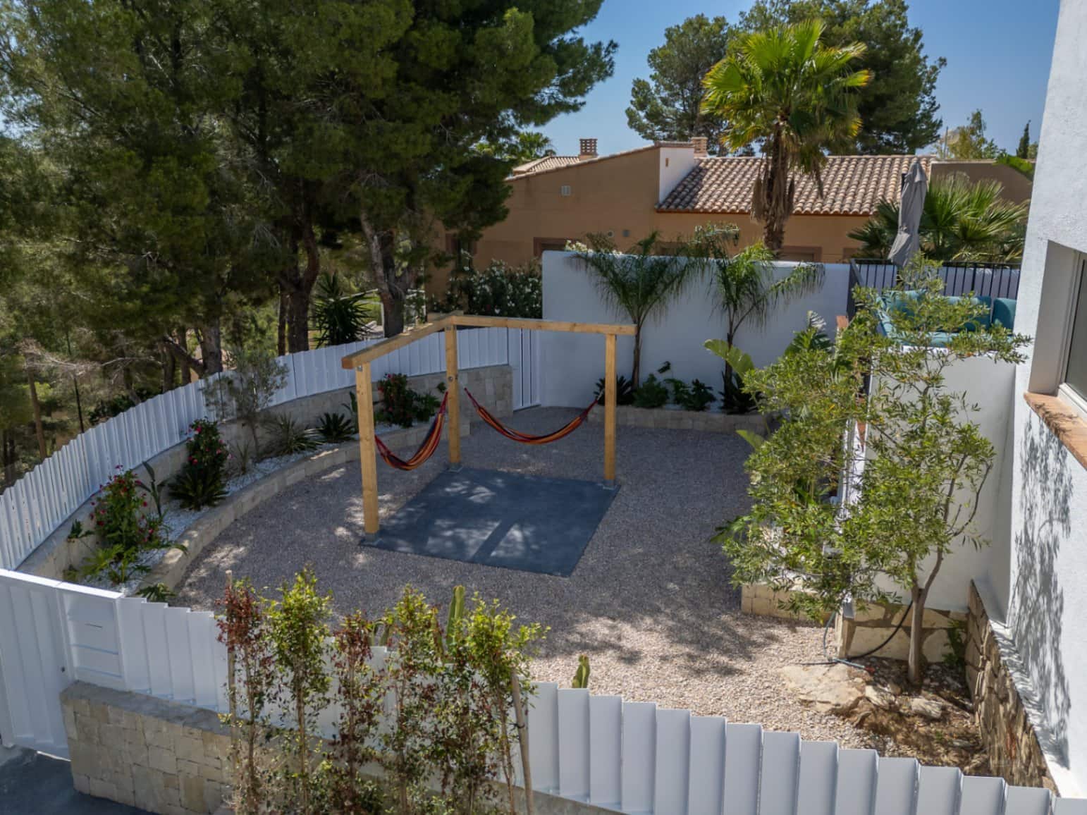 2 bedroom Villa for sale in Altea with pool garage - € 775,000 (Ref: 9311996)