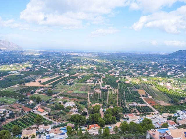 3 slaapkamer Villa te koop in Pedreguer met zwembad garage - € 728.000 (Ref: 9369023)