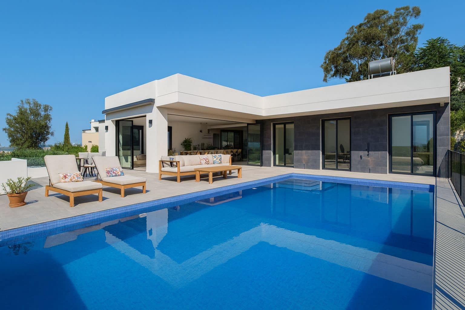 3 chambre Villa/Maison à vendre à Pedreguer avec piscine garage - 670 000 € (Ref: 9398902)