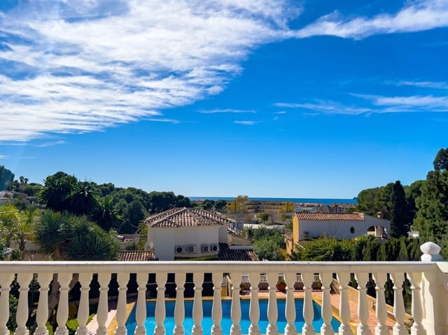 2 slaapkamer Villa te koop in Moraira, Teulada-Moraira met zwembad garage - € 1.795.000 (Ref: 9473344)